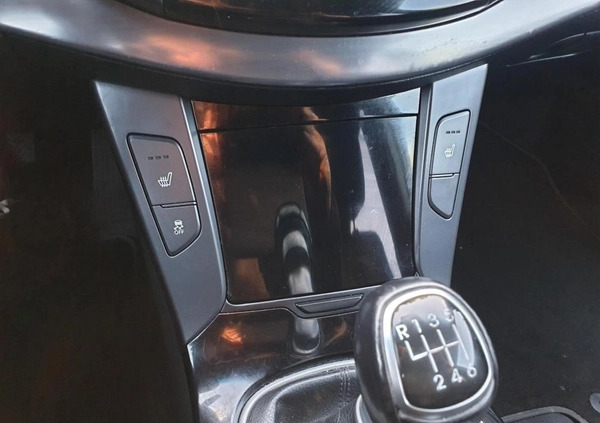 Hyundai i40 cena 31909 przebieg: 238000, rok produkcji 2011 z Sieradz małe 562
